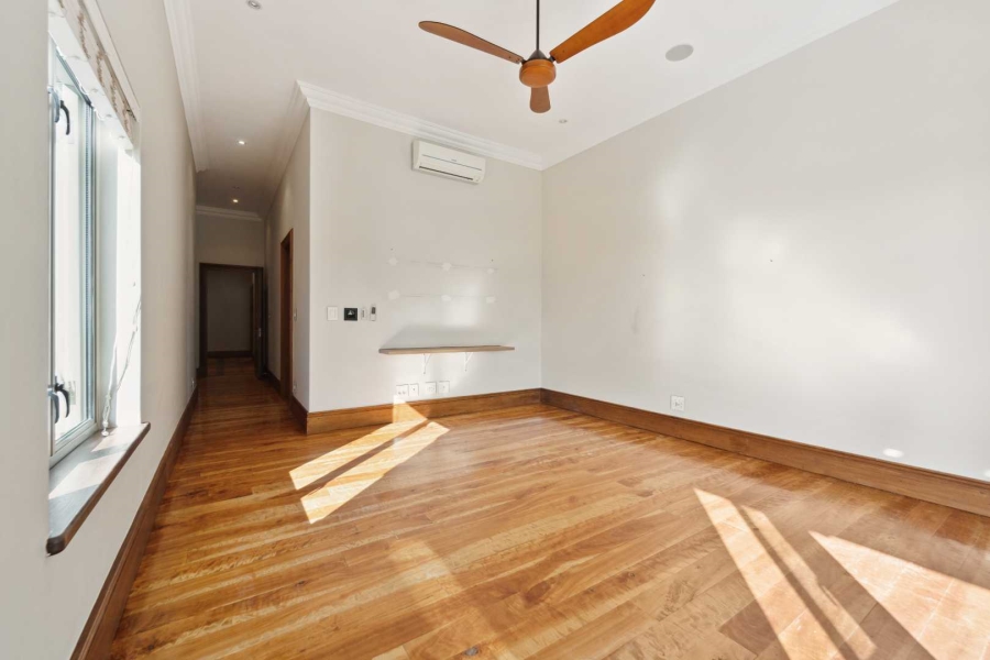 4 Bedroom Property for Sale in Val De Vie Estate Western Cape